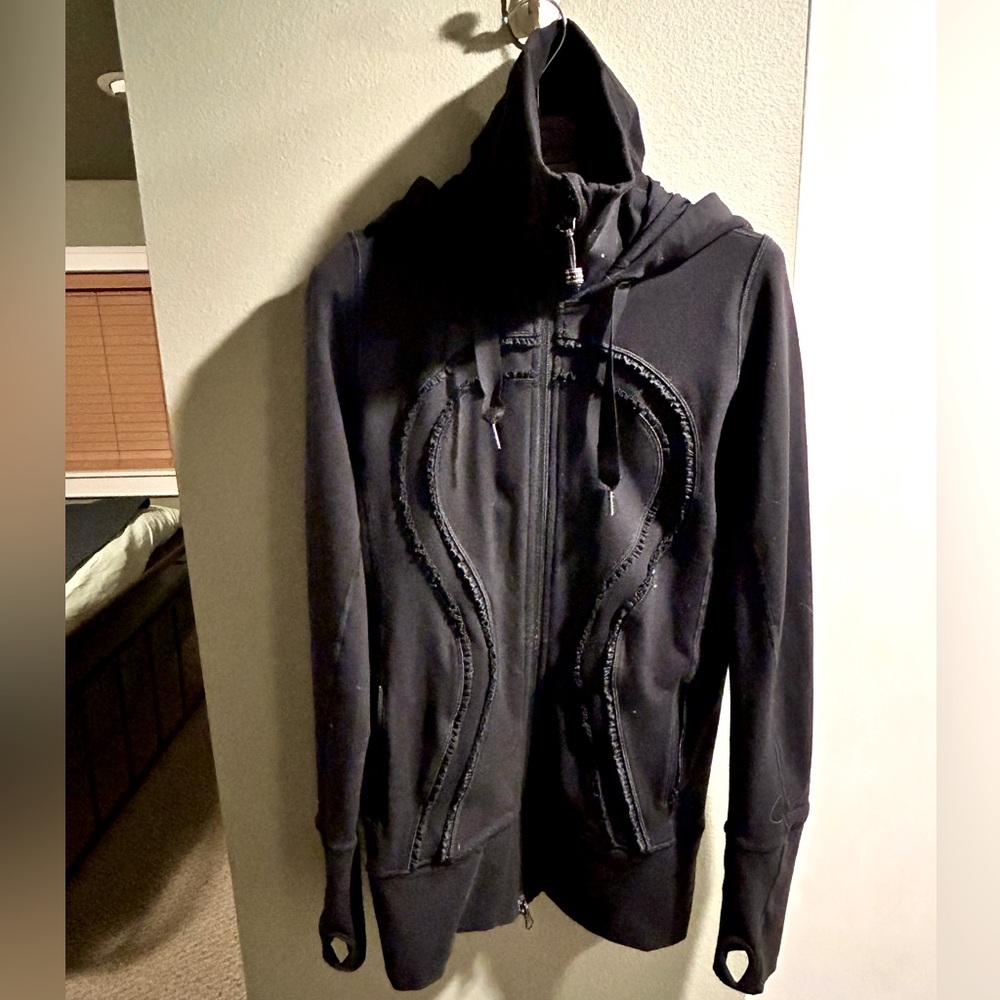 Lululemon Limited Edition Ruffled Stride Jacket